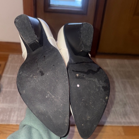 White Western Cowboy Boots - Picture 8 of 9